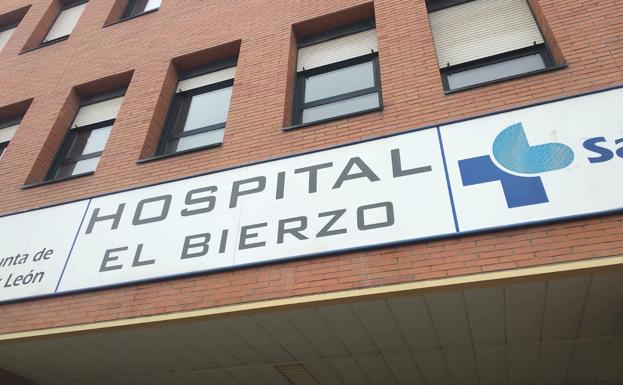 Aíslan a una veintena de sanitarios que tuvieron contacto con el paciente con coronavirus de El Bierzo