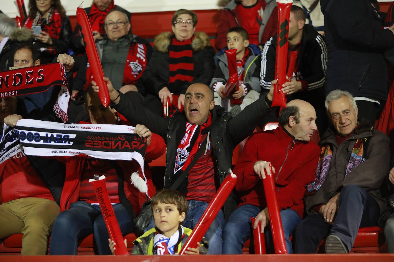 Fotos: Anduva vibra con su equipo a pesar de la derrota