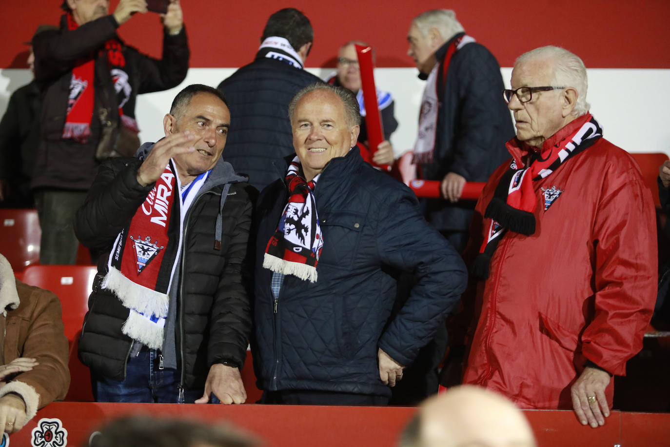 Fotos: Anduva vibra con su equipo a pesar de la derrota