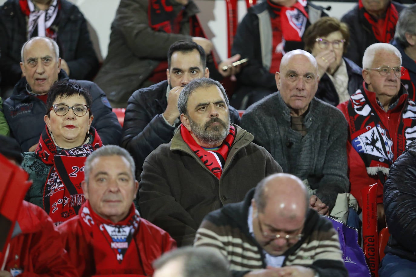 Fotos: Anduva vibra con su equipo a pesar de la derrota