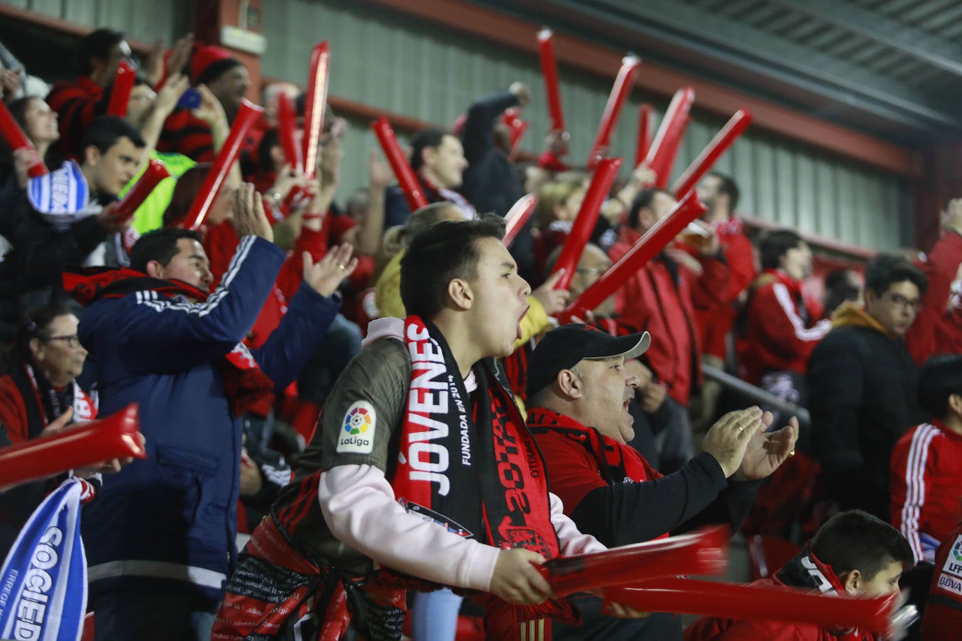 Fotos: Anduva vibra con su equipo a pesar de la derrota