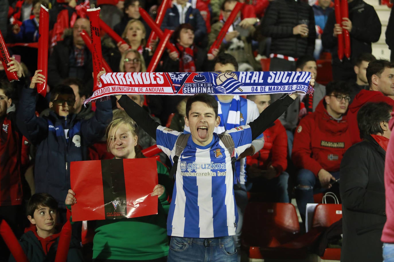 Fotos: Anduva vibra con su equipo a pesar de la derrota