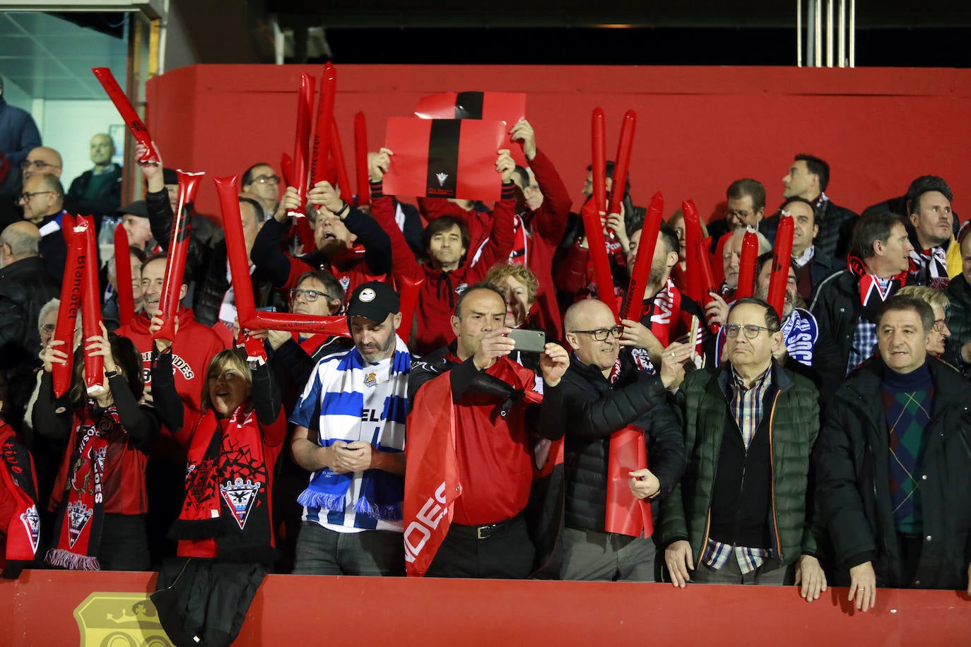 Fotos: Anduva vibra con su equipo a pesar de la derrota