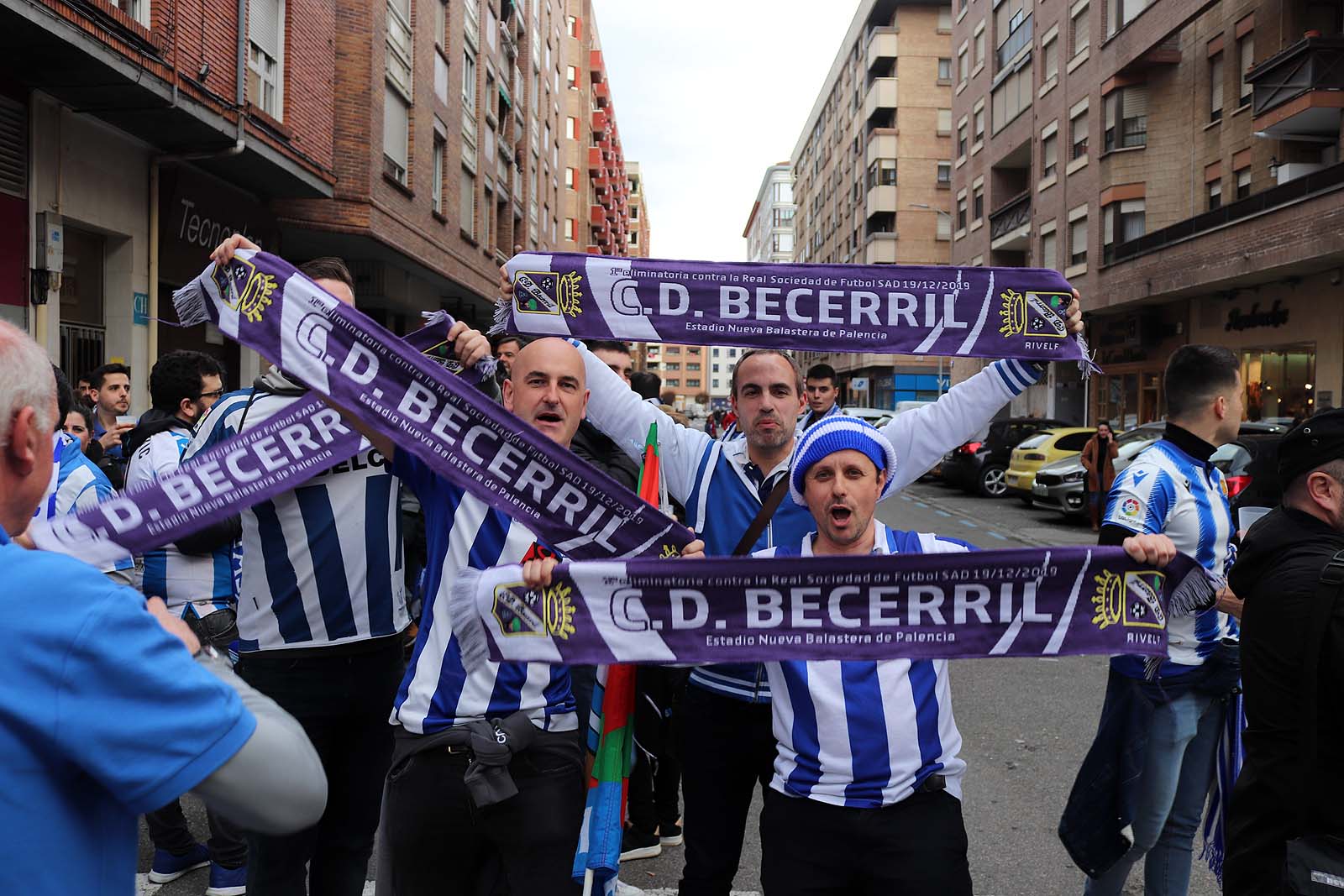 Fotos: La marea txuri urdin llega a Miranda