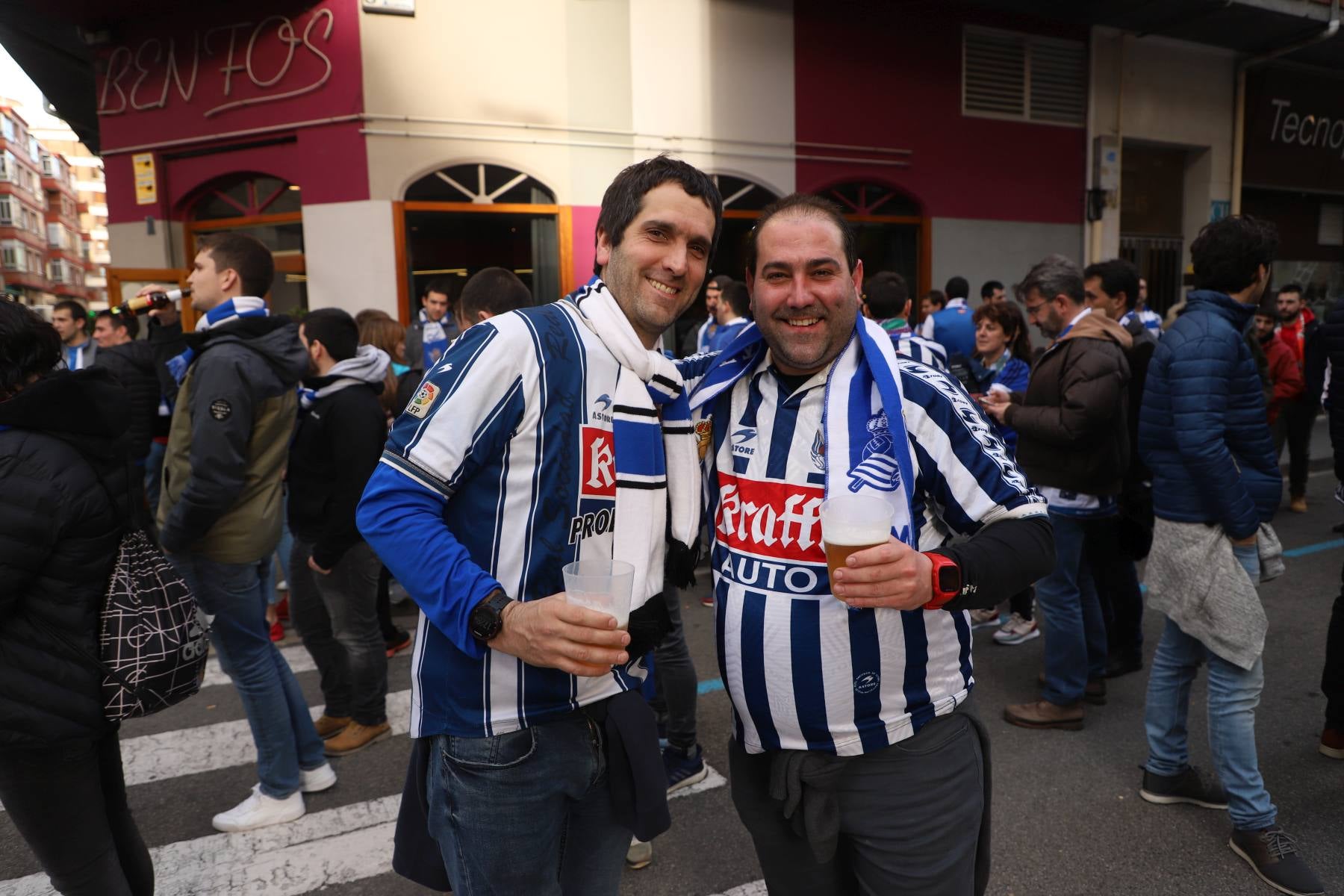 Fotos: La marea txuri urdin llega a Miranda