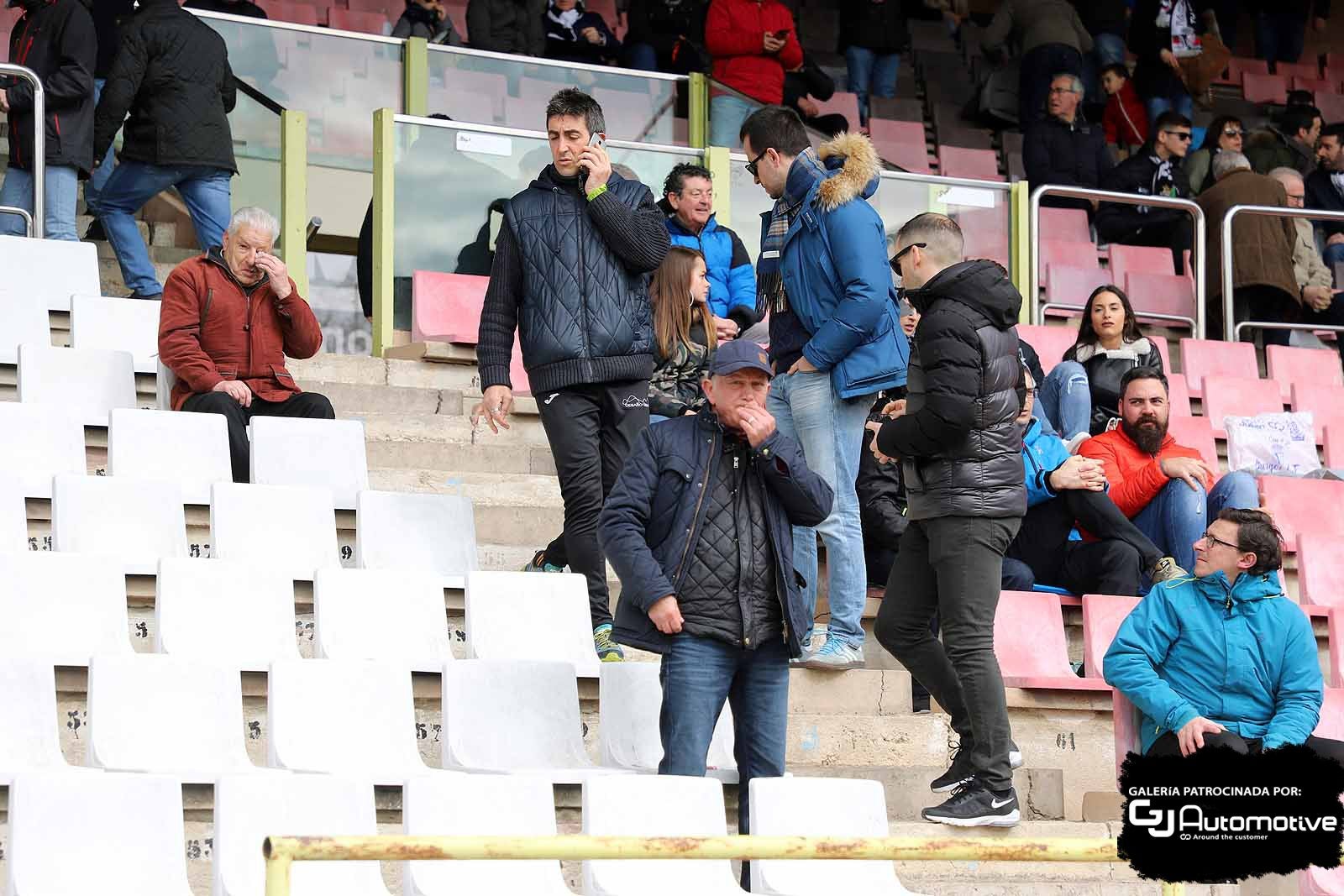 Buena entrada en El Plantío para ver el empate entre los burgaleses y vascos.