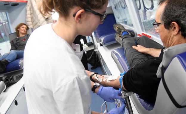 El punto fijo de donaciones de sangre en Burgos, obligado a salir del Divino Vallés por el coronavirus