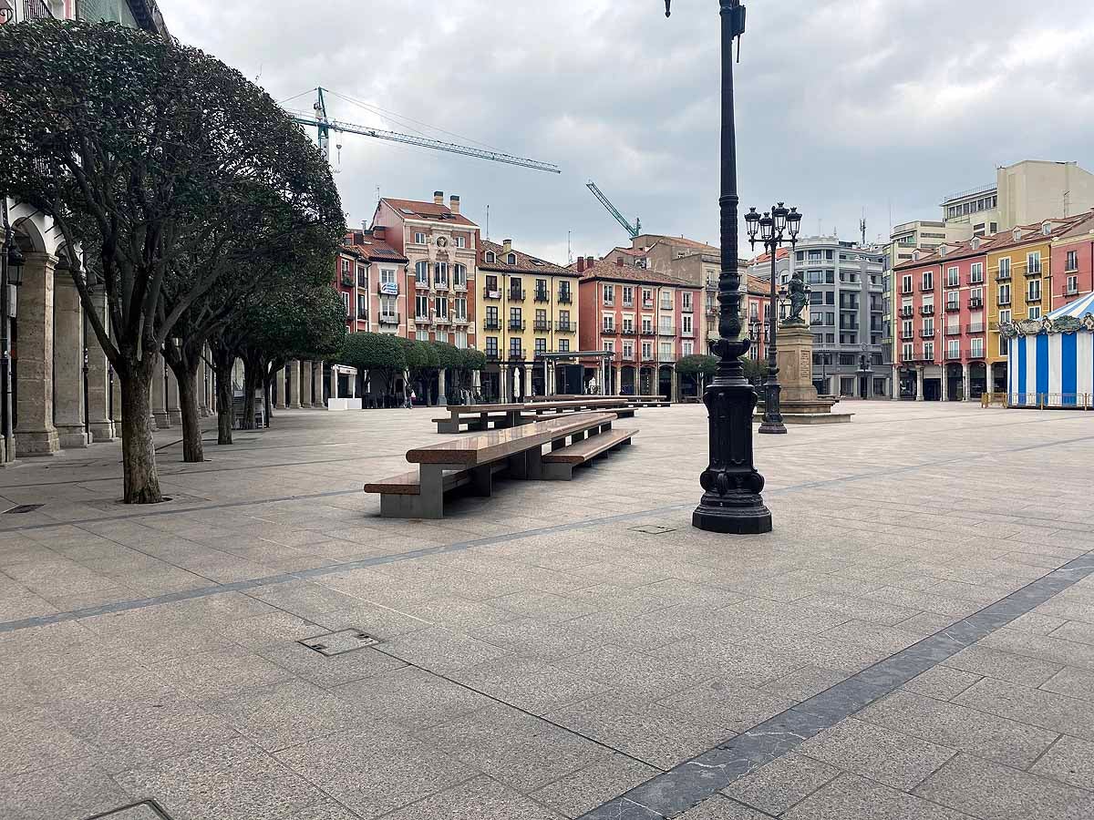 Es cada vez más habitual ver a la ciudadanía con mascarilla.