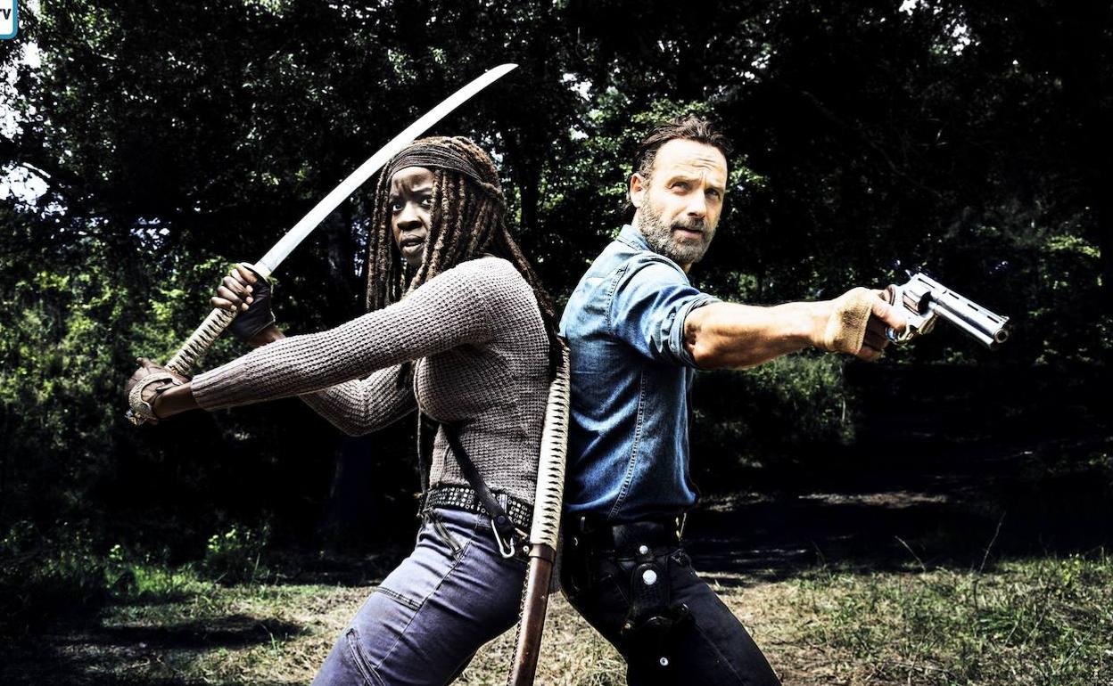 Protegonistas de 'The Walking dead', en una secuencia de las primeras temporadas.