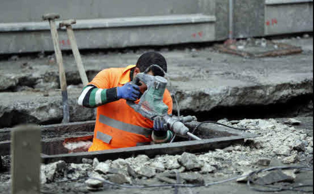 Un trabajador de la construcción.