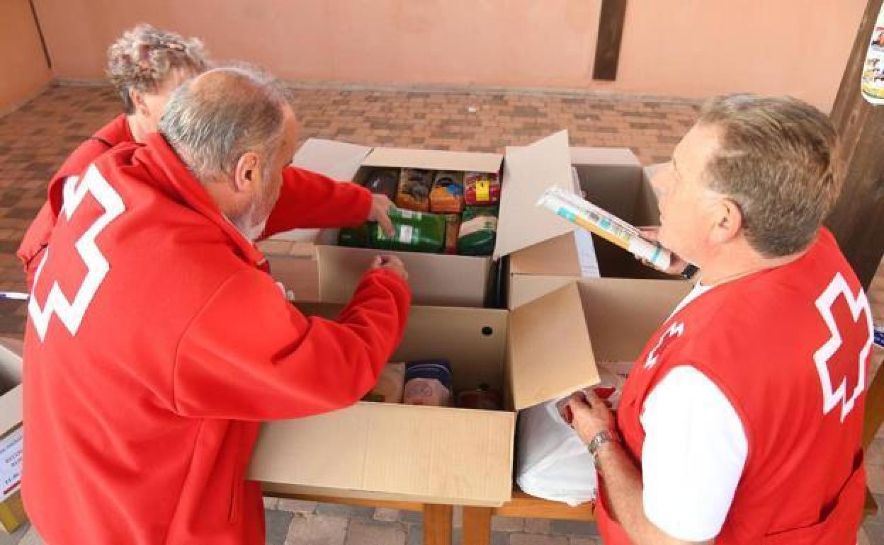 Cruz Roja, en una de sus múltiples acciones solidarias. 