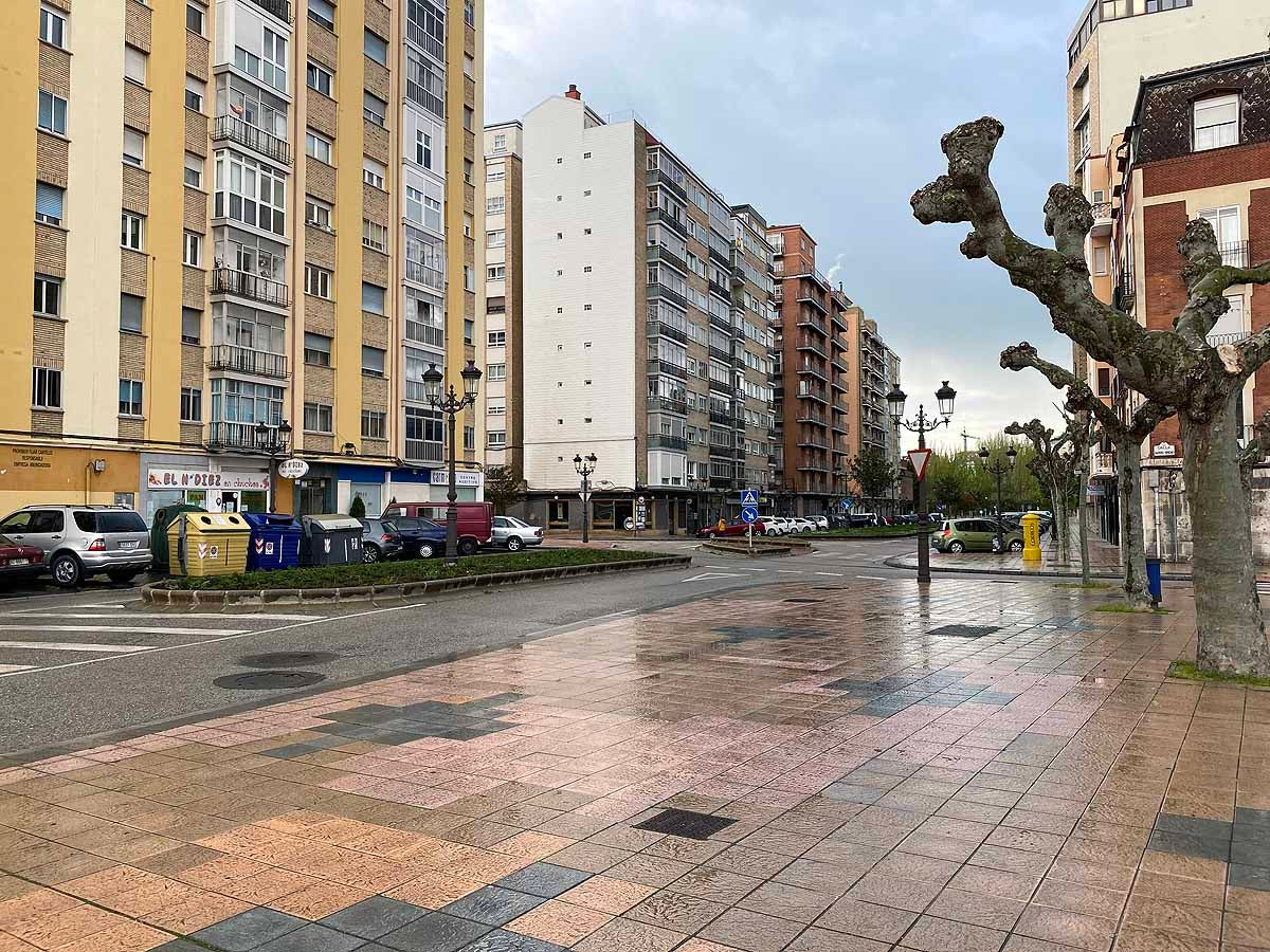 La lluvia lleva varios días sin dar tregua en la capital.