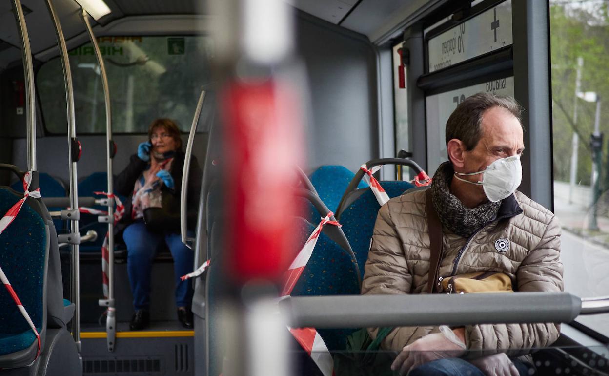 Burgos dispondrá de 76.000 mascarillas para repartir entre los trabajadores que utilicen transporte colectivo