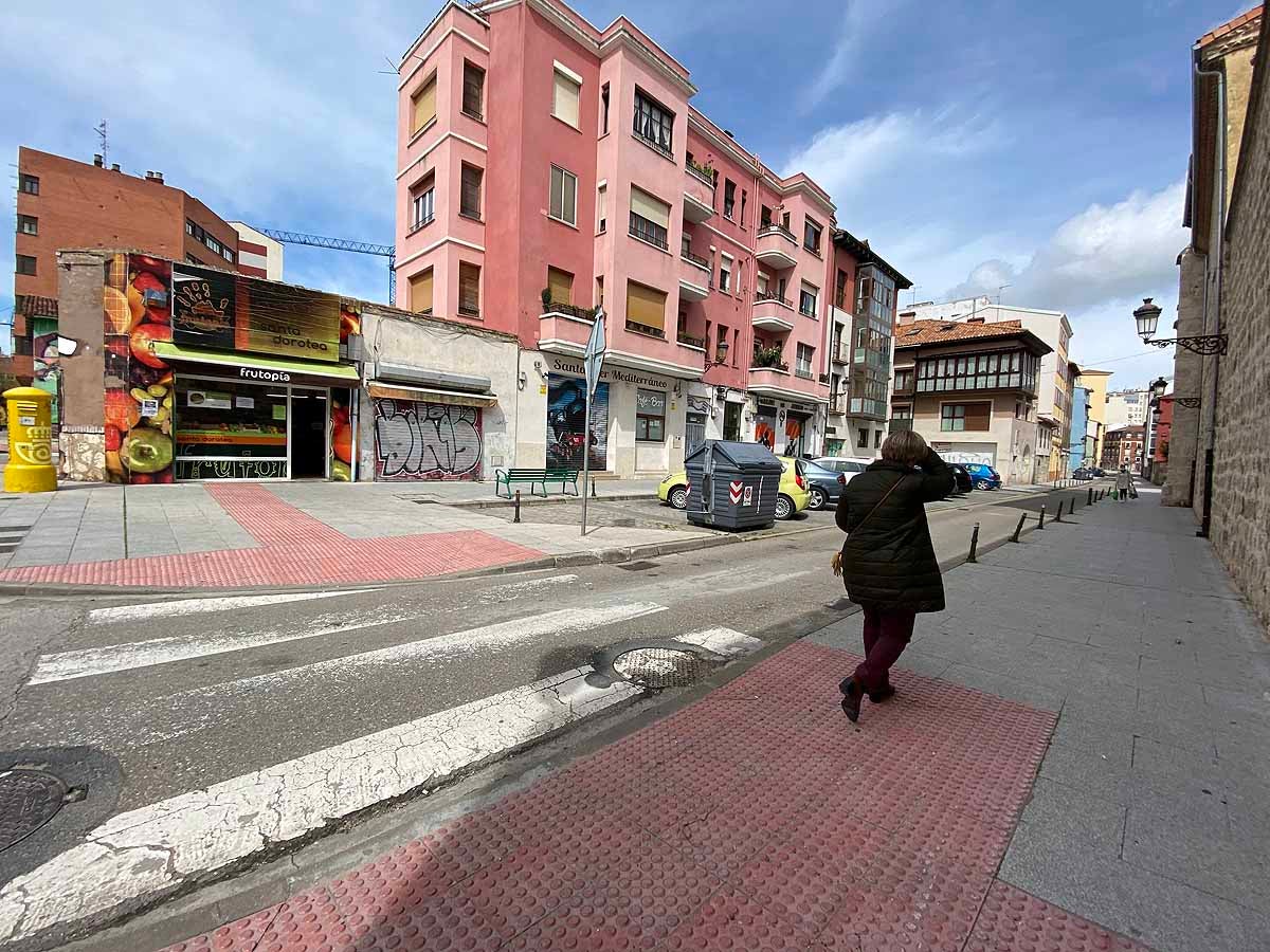 Los tiempos de espera en las tiendas de alimentación volvían a ser muy largos este jueves .