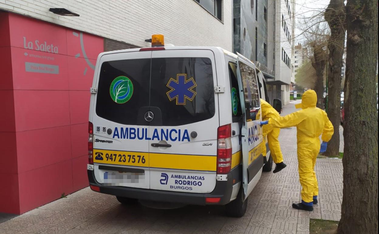 Los trabajadores de Ambulancias Rodrigo continúan reclamando más medidas de protección. 