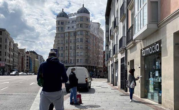 Las farmacias de Burgos vuelven a disponer de mascarillas a la venta