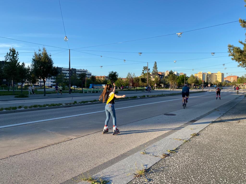 Fotos: Los parques y zonas verdes de Burgos se llenan cada tarde