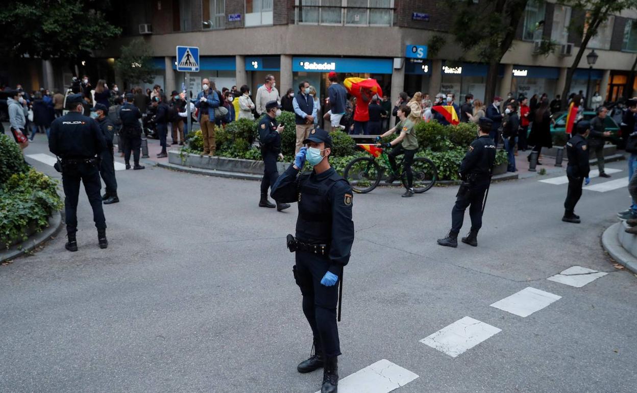 Protestas en la calle Núñez de Baloa de Madrid. 