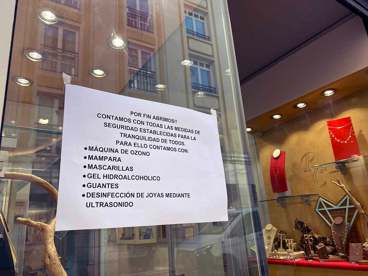 Fotos: El comercio reabre en Burgos con «buenas sensaciones»