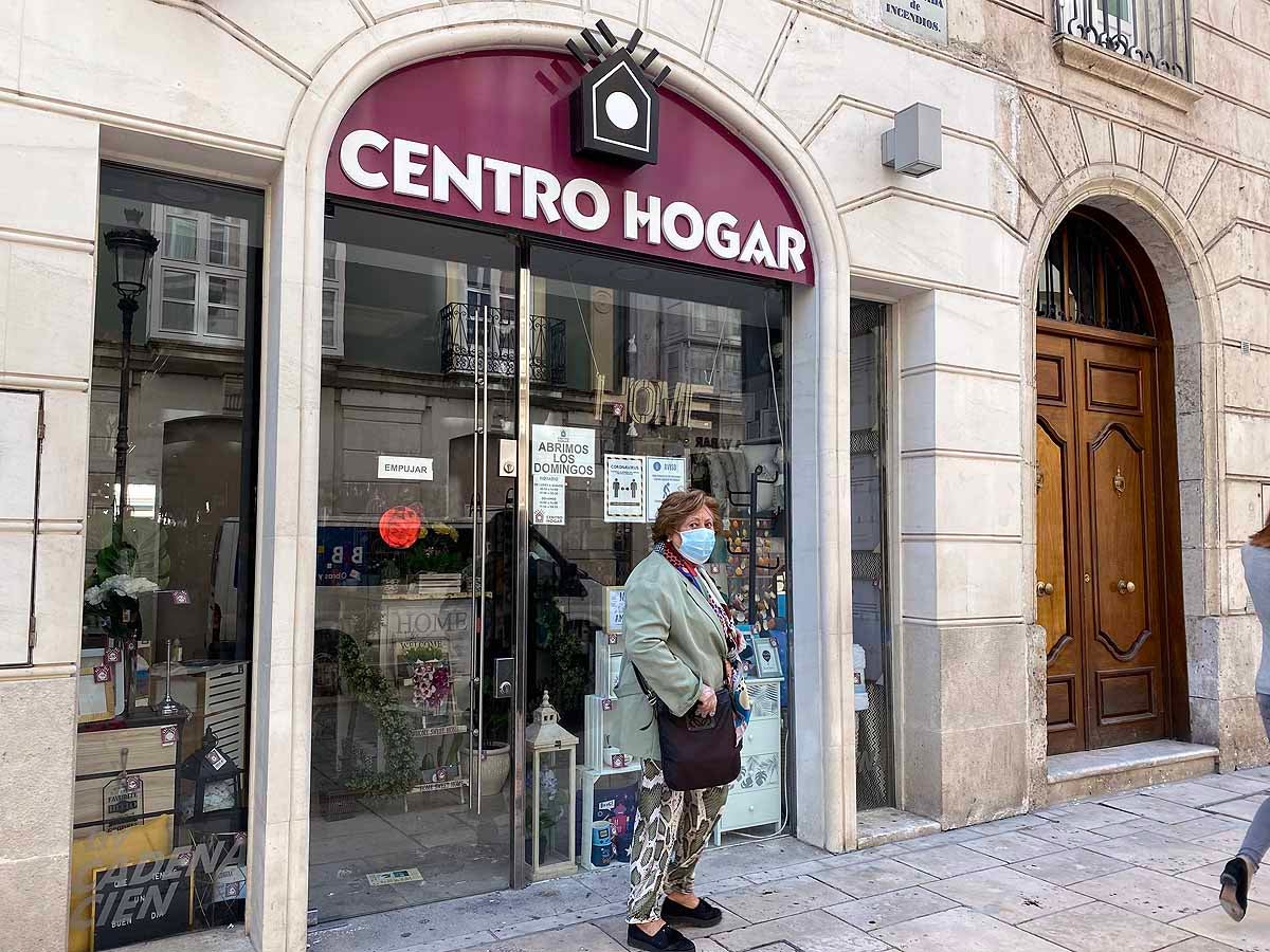 Fotos: El comercio reabre en Burgos con «buenas sensaciones»