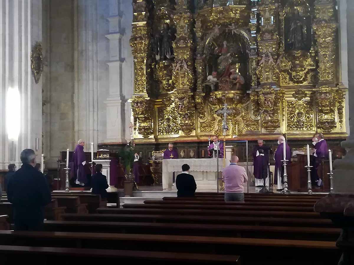 Fotos: Burgos retoma las celebraciones religiosas después de dos meses