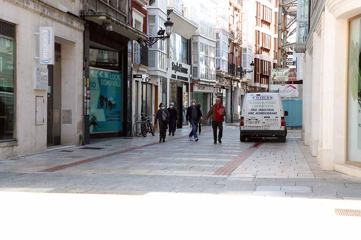 Desescalada Fotos: El uso de las mascarillas se impone en Burgos