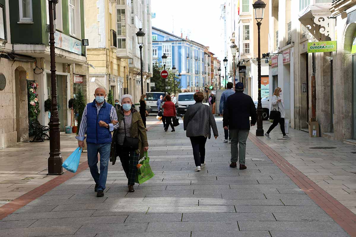 Desescalada Fotos: El uso de las mascarillas se impone en Burgos