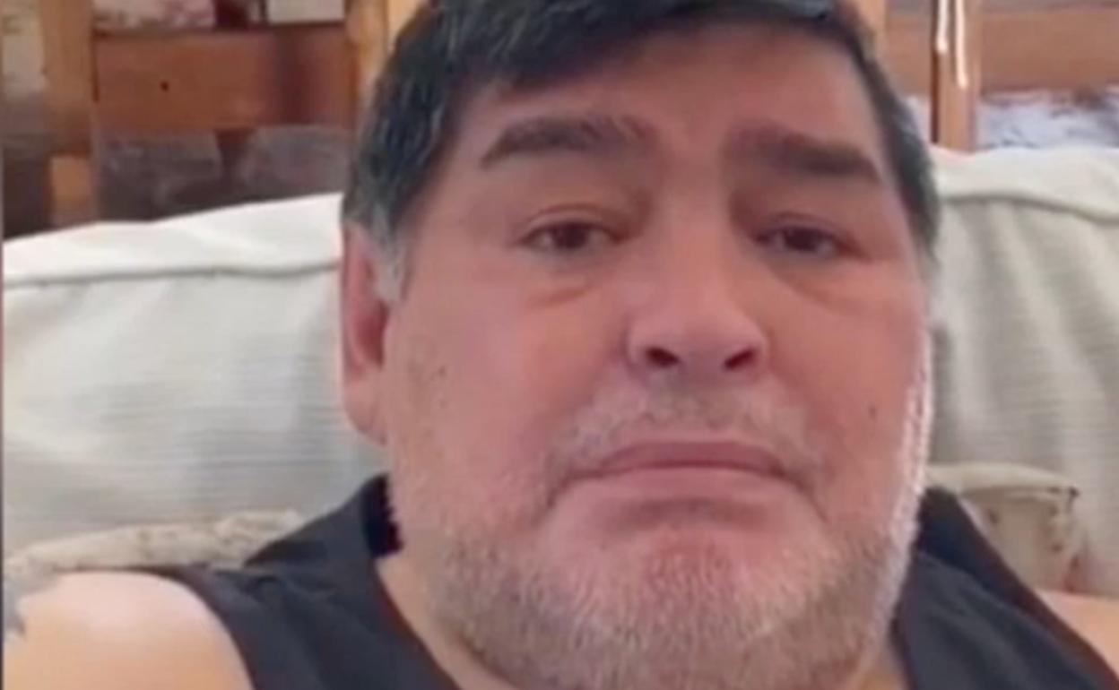 Diego Armando Maradona. 