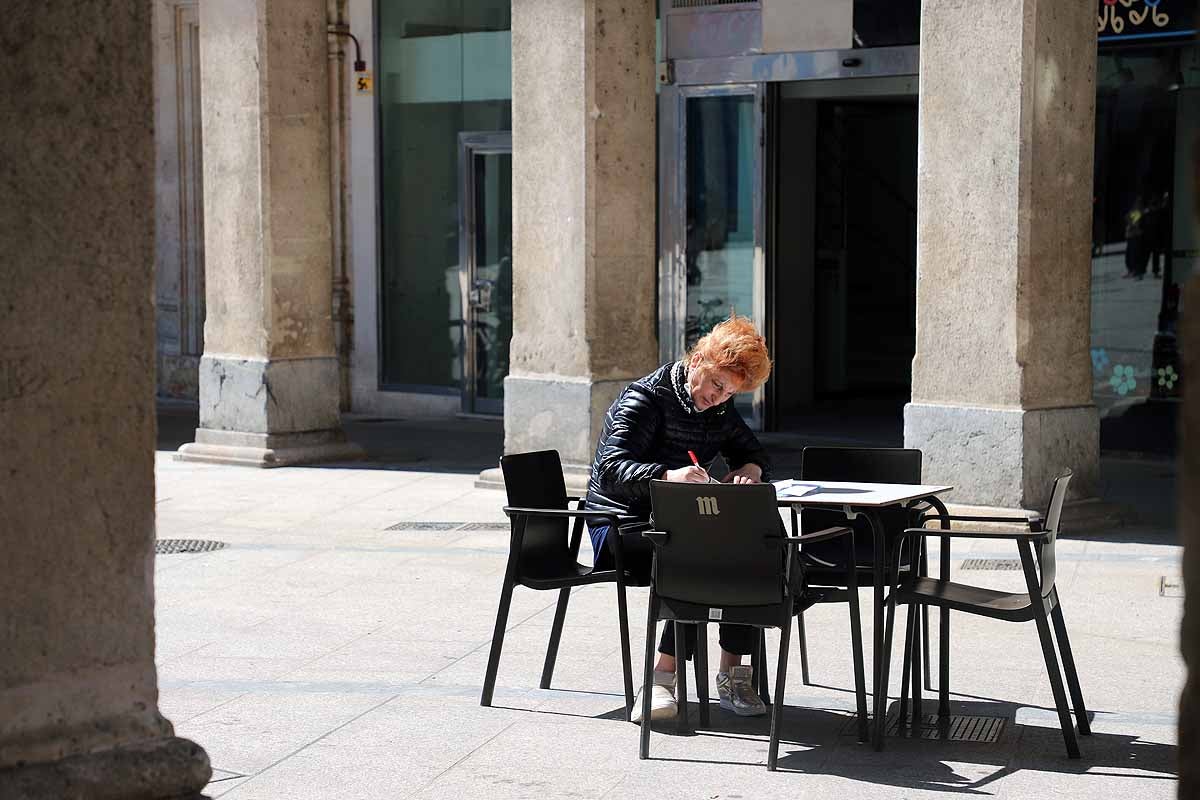 Desescalada Fotos: Las terrazas devuelven la alegría a las calles de Burgos