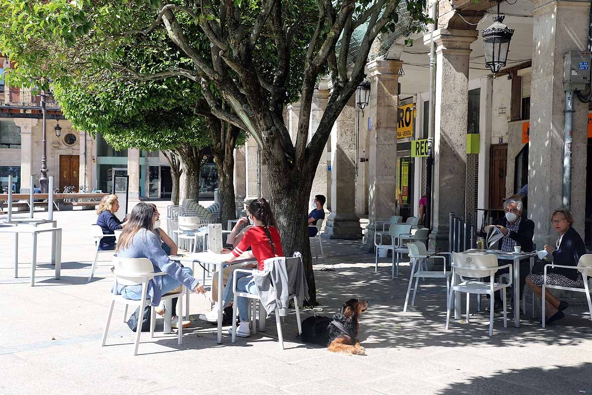 Desescalada Fotos: Las terrazas devuelven la alegría a las calles de Burgos