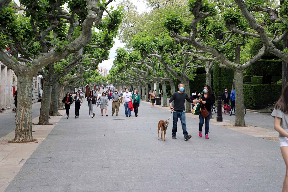 Desescalada Fotos: Tarde de cafés y cañas con amigos en Burgos