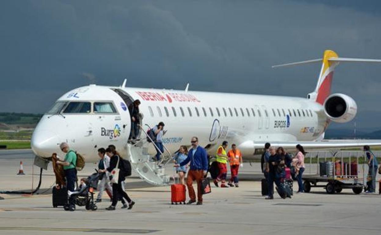 El aeropuerto volverá a gestionar vuelos comerciales cuando se avance de la desescalada.