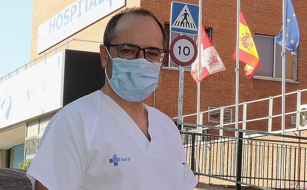 El Clínico de Valladolid investiga la respuesta a la infección de los fumadores con covid