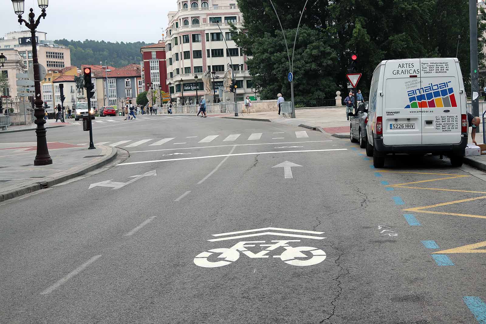 Fotos: Los ciclocarriles comienzan su andadura por el centro de la ciudad