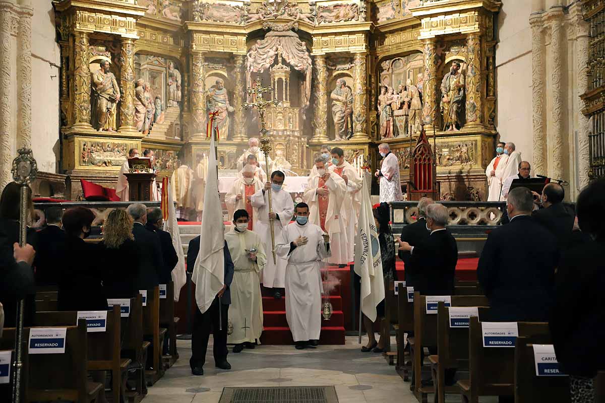 Fotos: El Corpus en tiempos de pandemia en Burgos