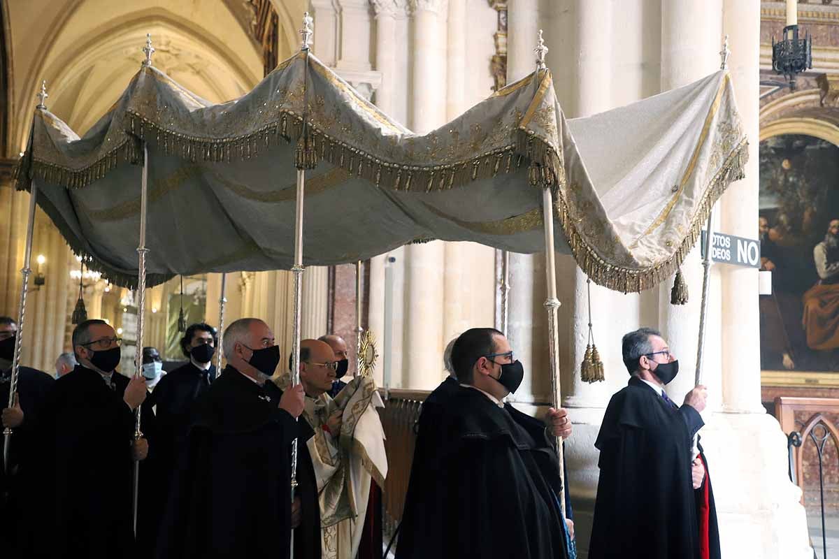 Fotos: El Corpus en tiempos de pandemia en Burgos