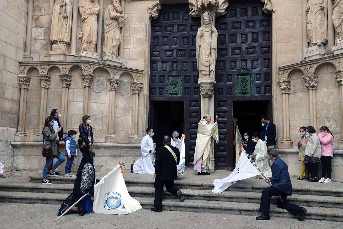 Fotos: El Corpus en tiempos de pandemia en Burgos