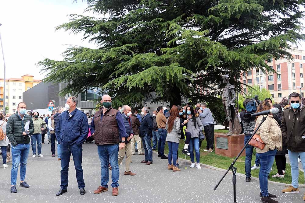 Fotos: El mundo del toro sale a la calle en Burgos para exigir libertad e igualdad de trato para aficionados y profesionales