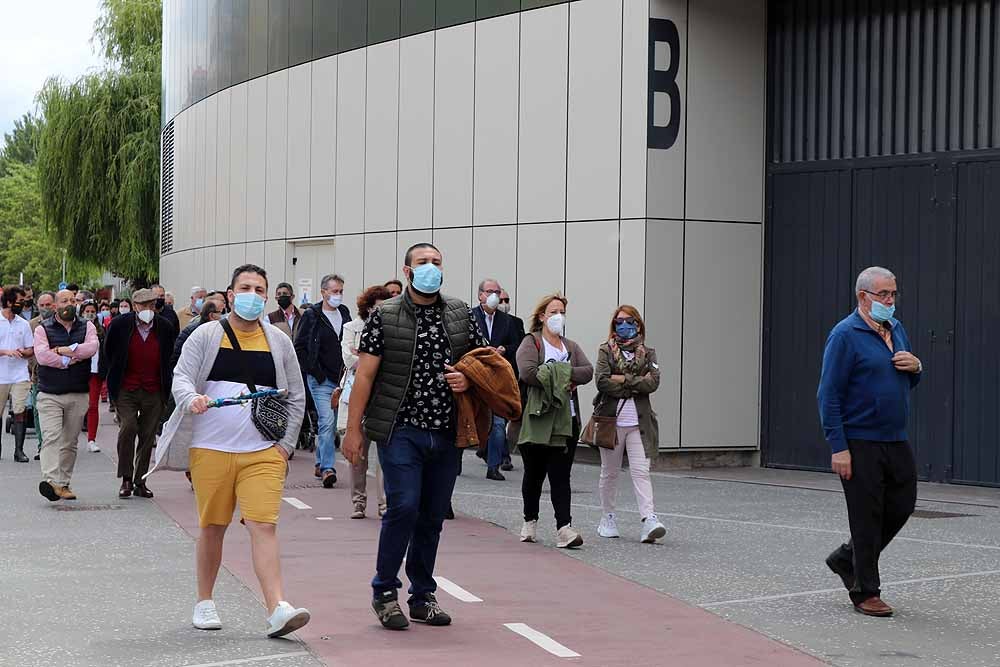 Fotos: El mundo del toro sale a la calle en Burgos para exigir libertad e igualdad de trato para aficionados y profesionales