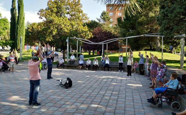 Los burgaleses podrán realizar ejercicio al aire libre con un monitor en los parques de la capital