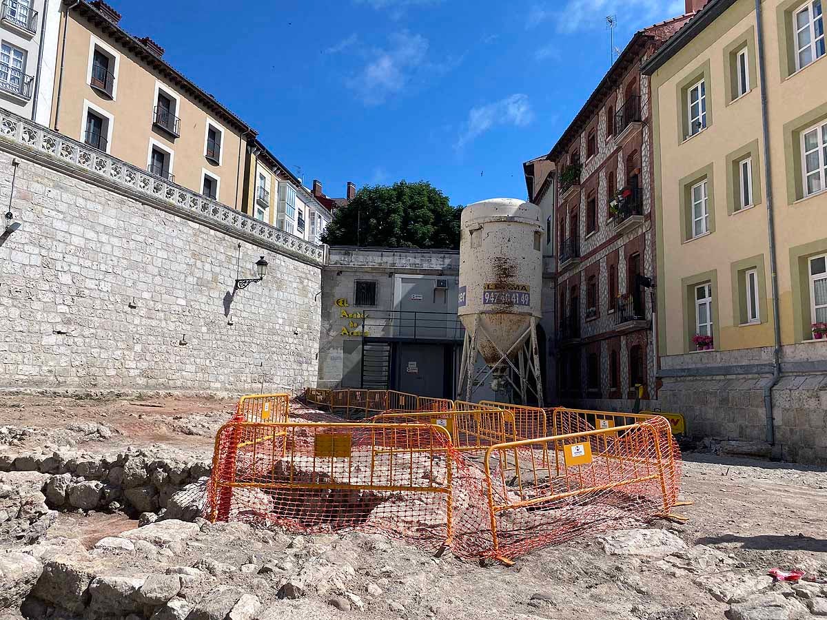 Fotos: Los burgaleses conocen a pie de obra el nuevo proyecto para Las Llanas