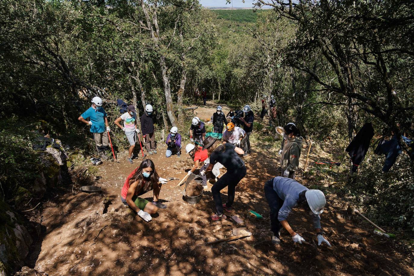 Fotos: Arranca la campaña de excavaciones en los yacimientos de Atapuerca