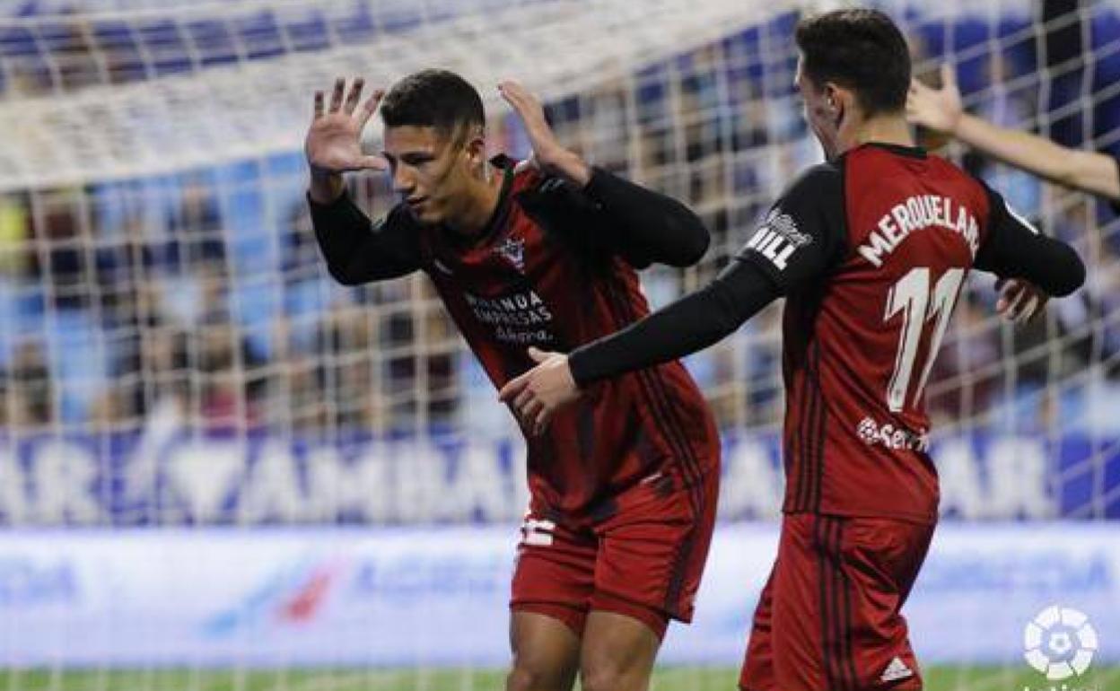 Imagen de archivo de la celebración de un gol por parte del Mirandés. 