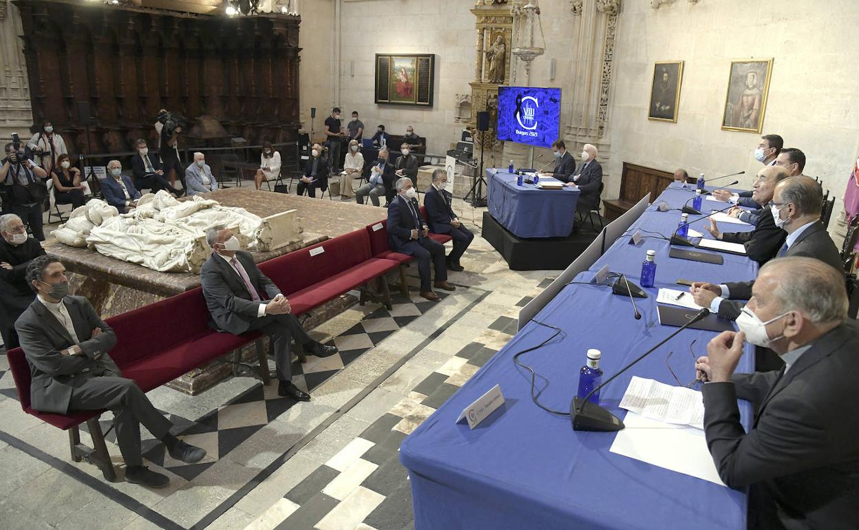 Imagen de la reunión del patronato celebrada esta mañana.