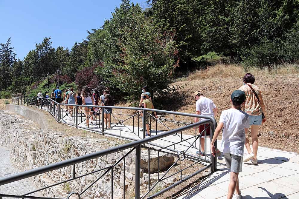Fotos: &#039;Burgos se re-hace&#039;, la ruta turística que ahonda en las pandemias y catástrofes que vivió la ciudad