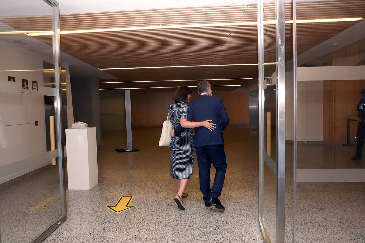 Fotos: Homenaje a Javier Lacalle en su último pleno en Burgos