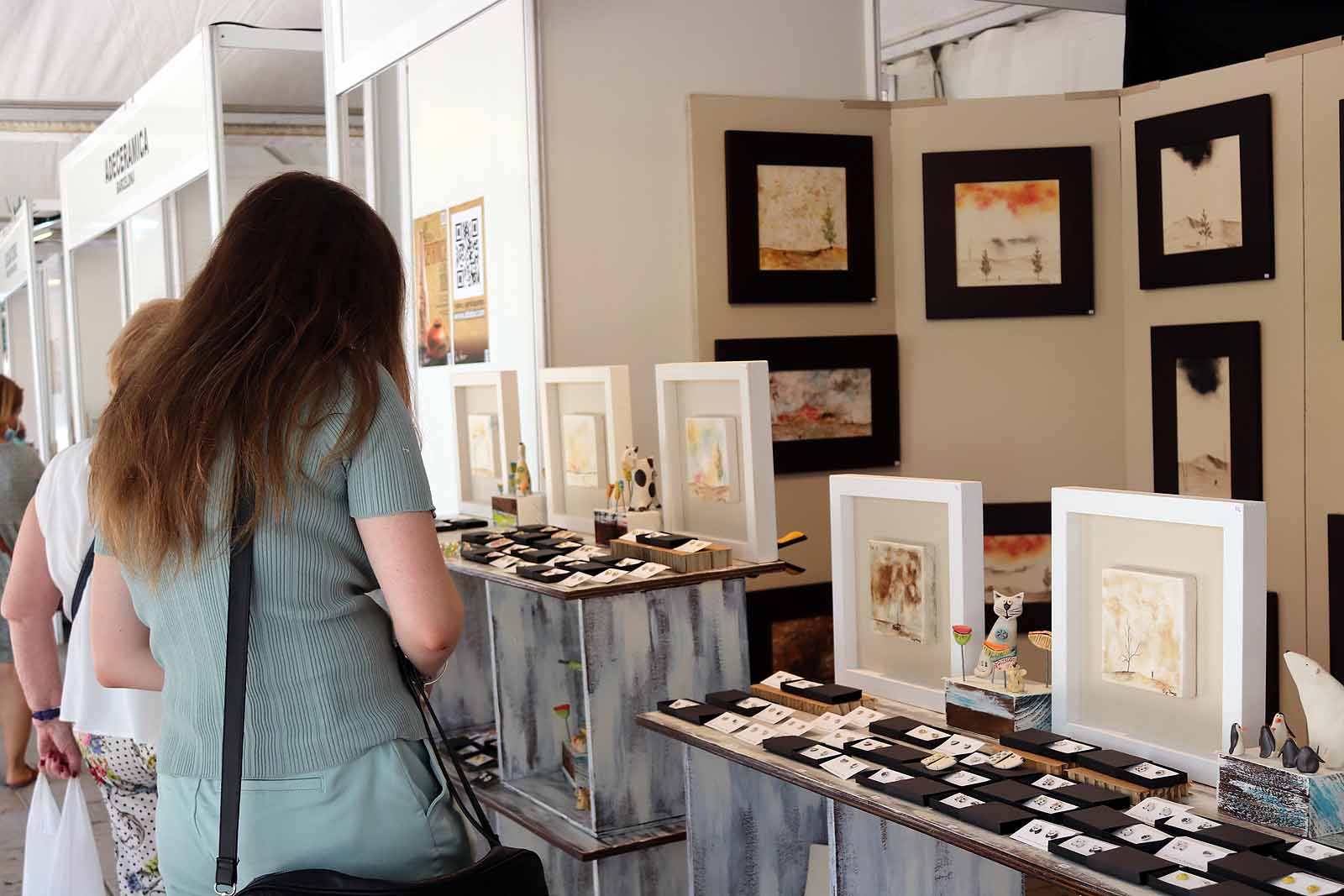 Fotos: Arranca en Burgos la primera feria de cerámica en España post confinamiento