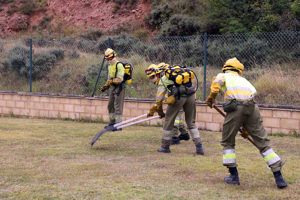 Fotos: Rapidez y eficacia, los incendios también se combaten desde el aire