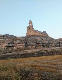 Imagen secundaria 2 - Los paisajes de Milagros y la vega del río Riaza son fundamentales para Rufo Criado. 