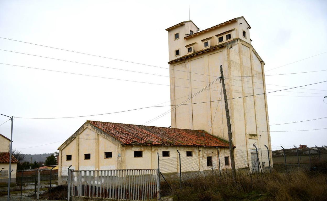 Silo en Esguevillas, subastado con anterioridad